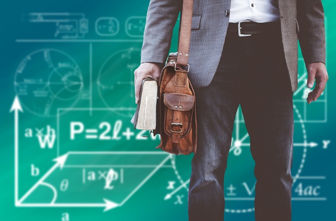 Profesor con una cartera. Día Mundial del Docente