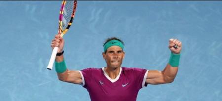 Rafael Nadal tras ganar el Open de Australia 2022. Fuente: Cuenta oficial de Twitter de Telefónica.